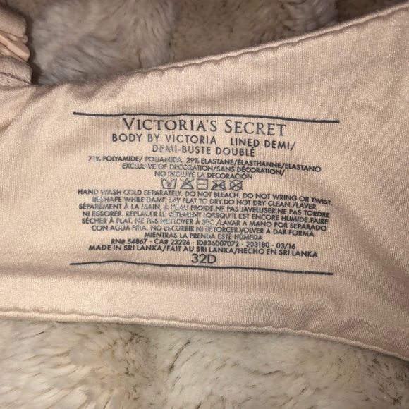 VS Body By Victoria Lined Demi Bra 32D - Picture 5 of 10